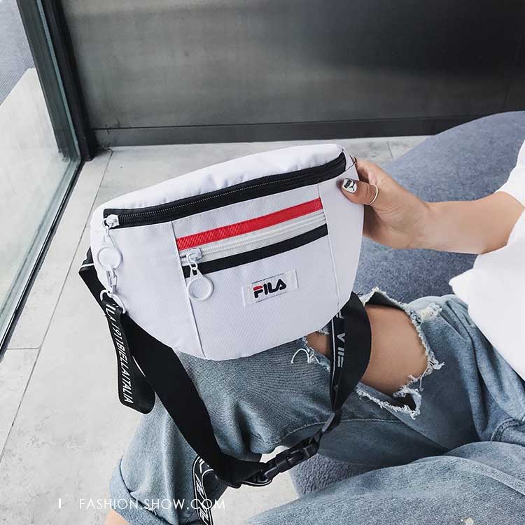  FILA  Tas  Selempang  Wanita  Sling Bag Black 