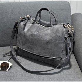  Tas  Selempang  Wanita Cross  Body  Black JakartaNotebook com