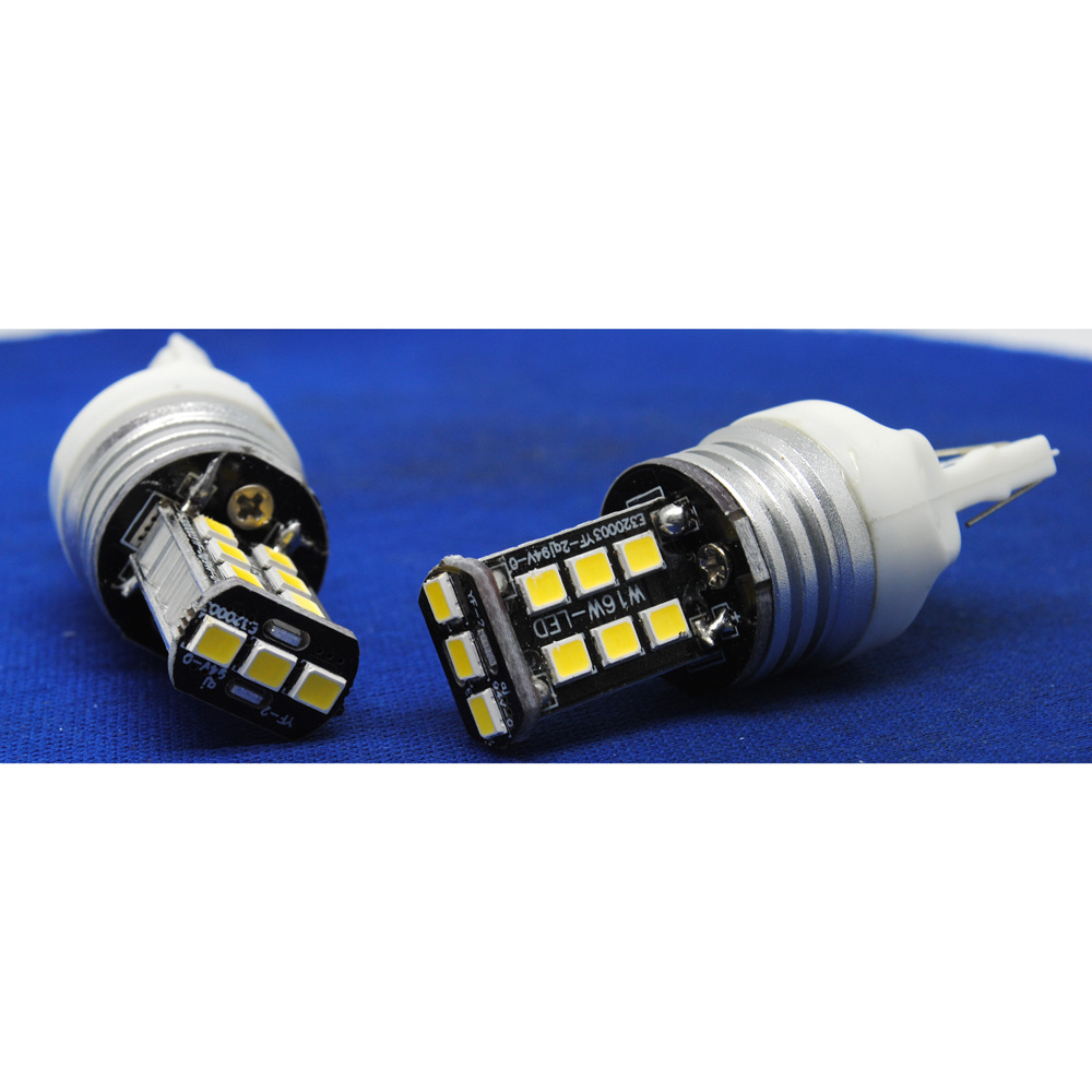  Lampu Mobil LED T20 15 SMD 2835 2 PCS White 