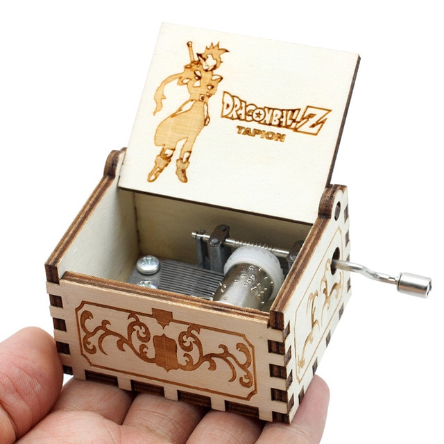 Kotak Musik  Antik Wooden Music  Box  Dragon Ball Engraving 