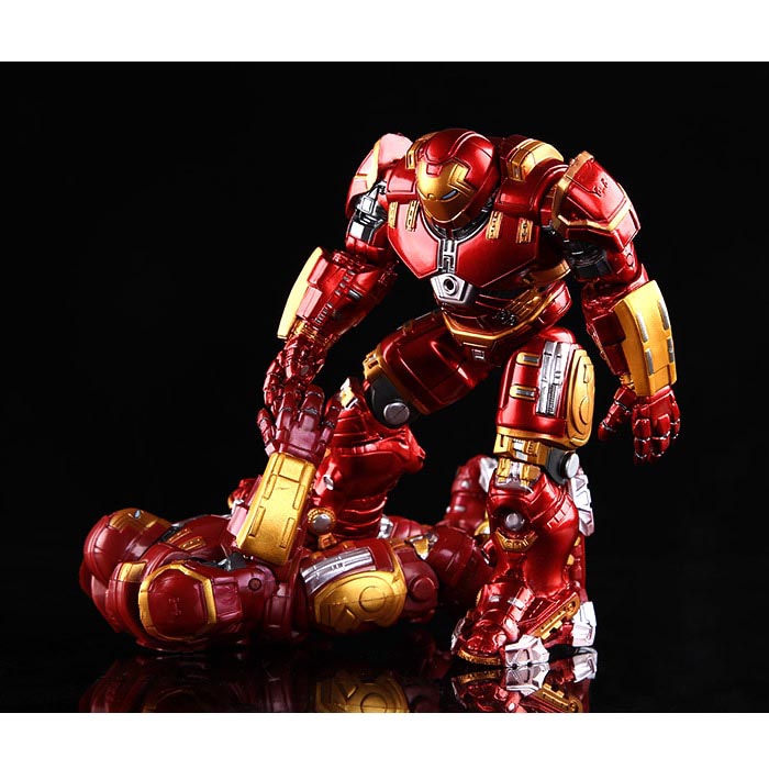 red hulkbuster