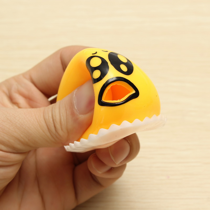 Gudetama Muntah Slime Squishy Anti Stress Ball - Orange 