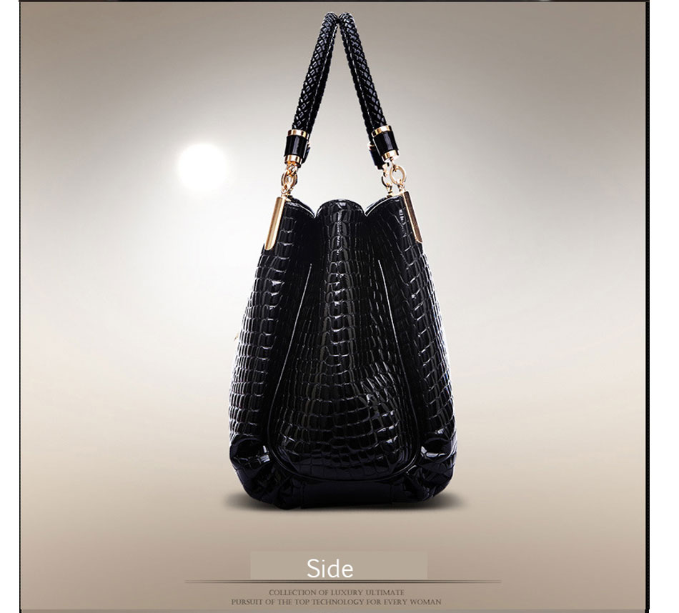 Tas Jinjing Wanita Alligator - HT0009 - Black